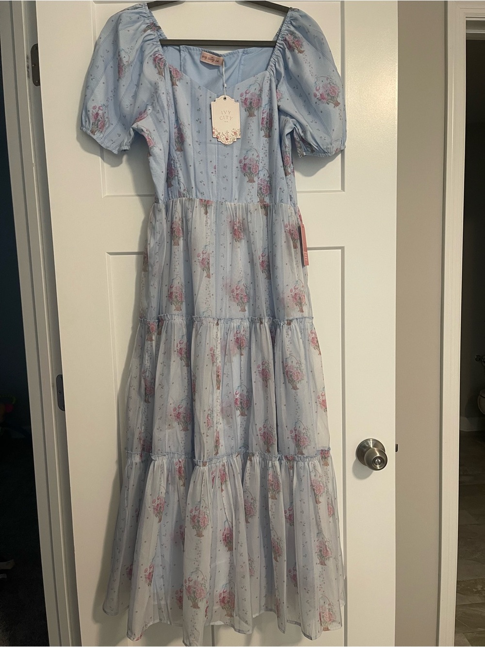 Ivy City Co Light Blue Floral Midi Dress - Picture 2 of 8